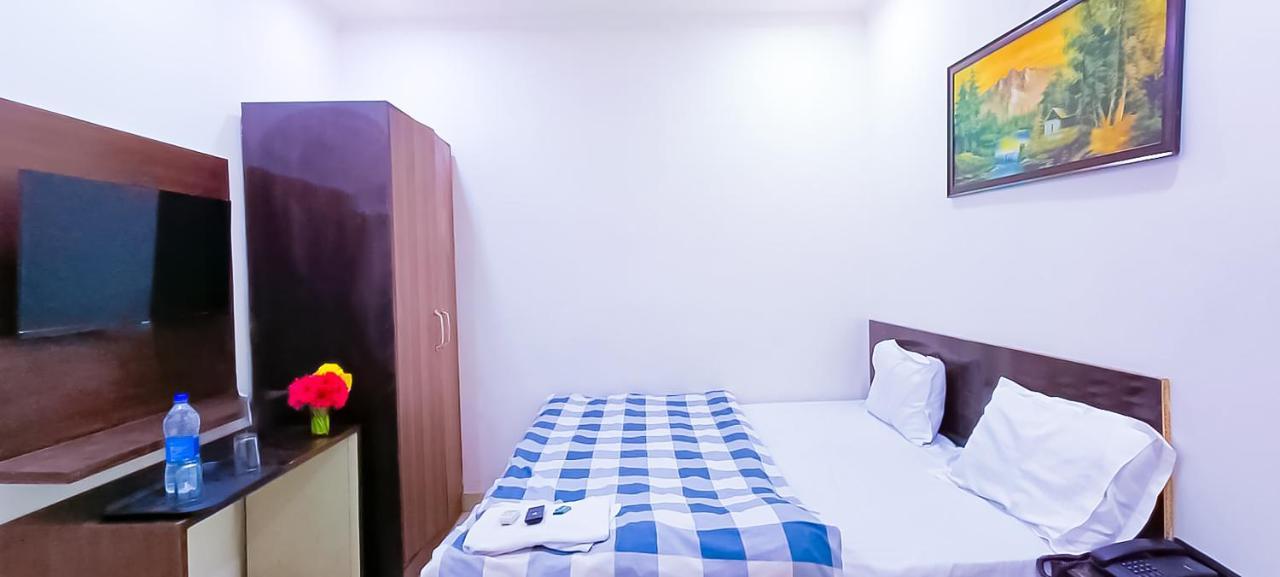 Hotel Tom - Jungpura Chruch Road Nové Dillí Exteriér fotografie