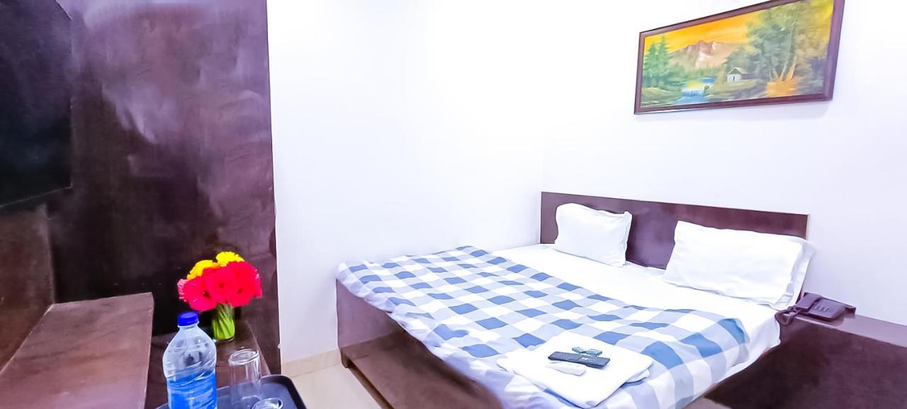Hotel Tom - Jungpura Chruch Road Nové Dillí Exteriér fotografie